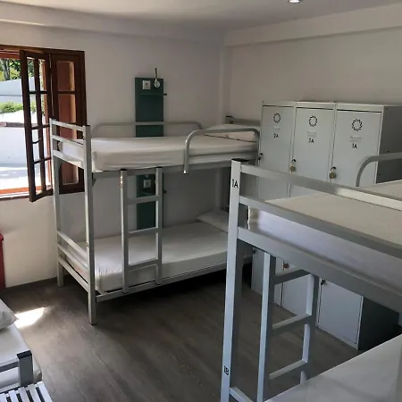 Hostel Mirador De *