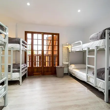 Hostel Mirador De *